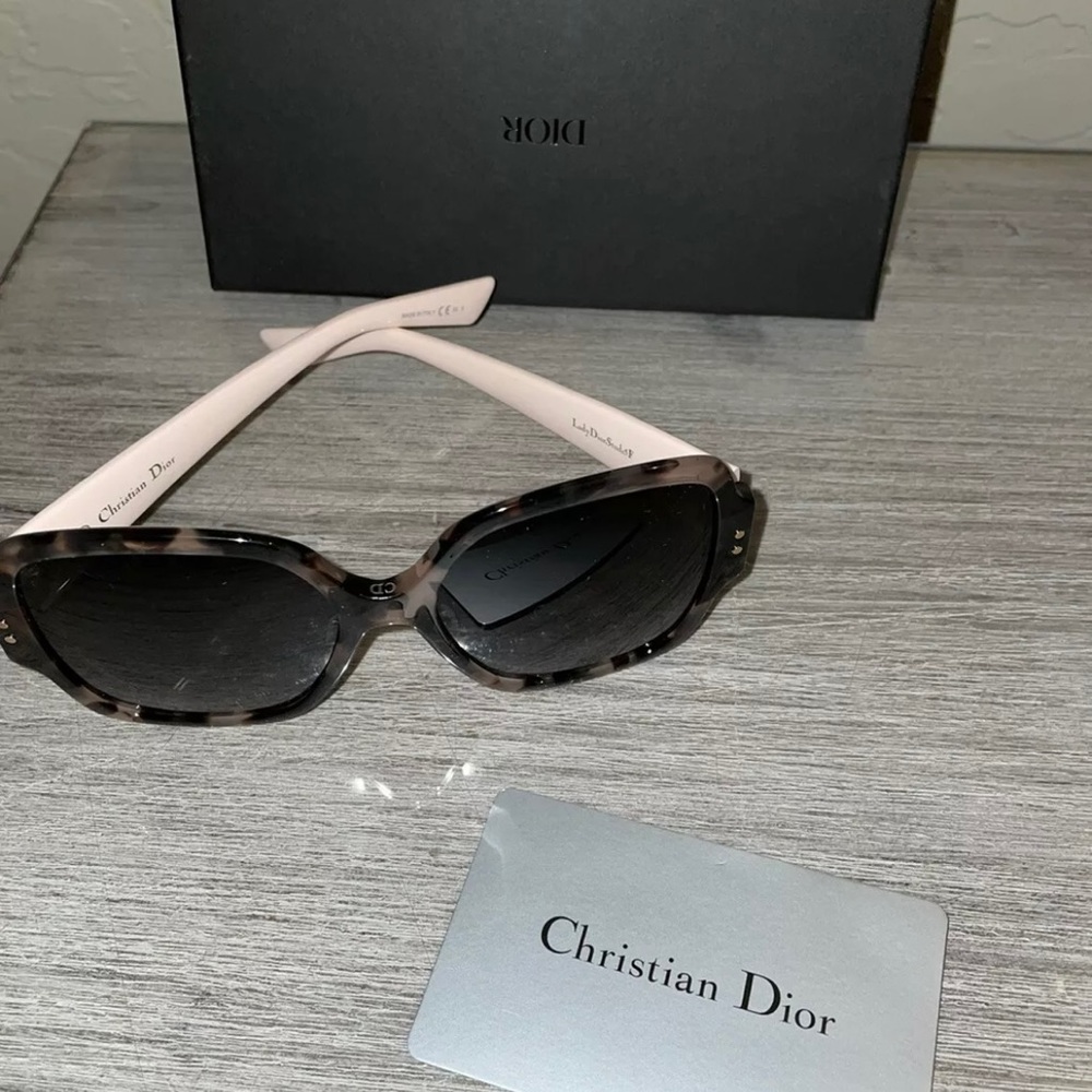 🎉HP🎉New Lady Dior Christian Dior Light Pink💖Studded 57mm Sunglasses Italy - Picture 15 of 16